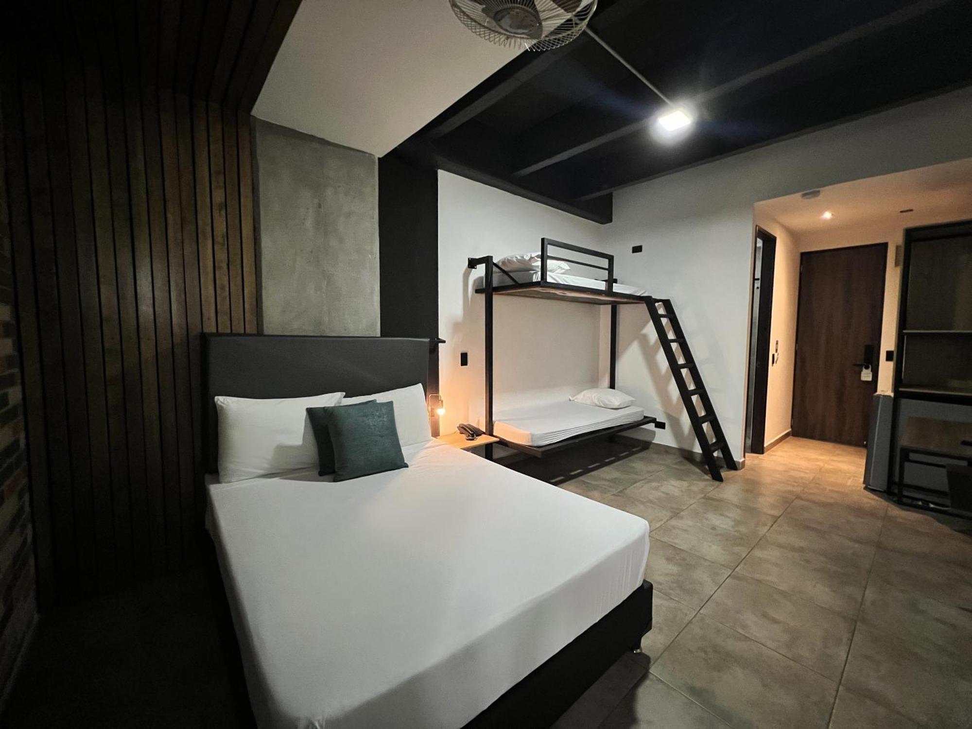 Apartahotel Medellín Zewnętrze zdjęcie