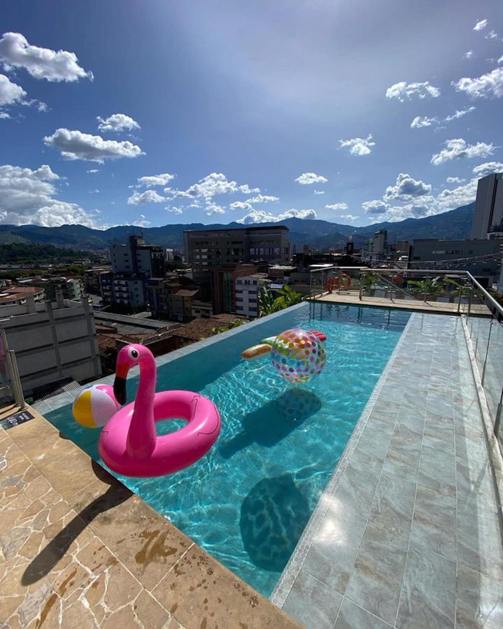 Apartahotel Medellín Zewnętrze zdjęcie