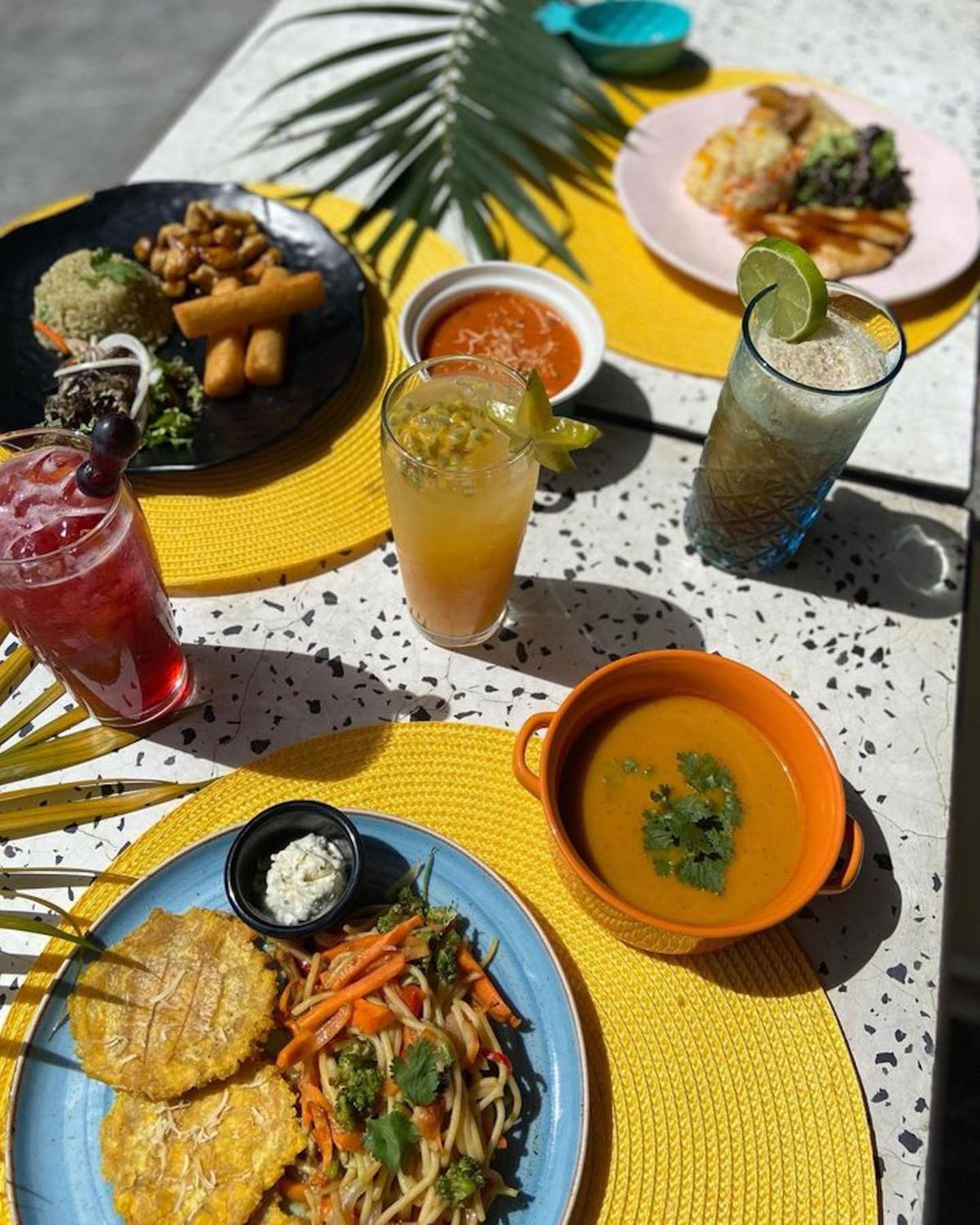 Apartahotel Medellín Zewnętrze zdjęcie