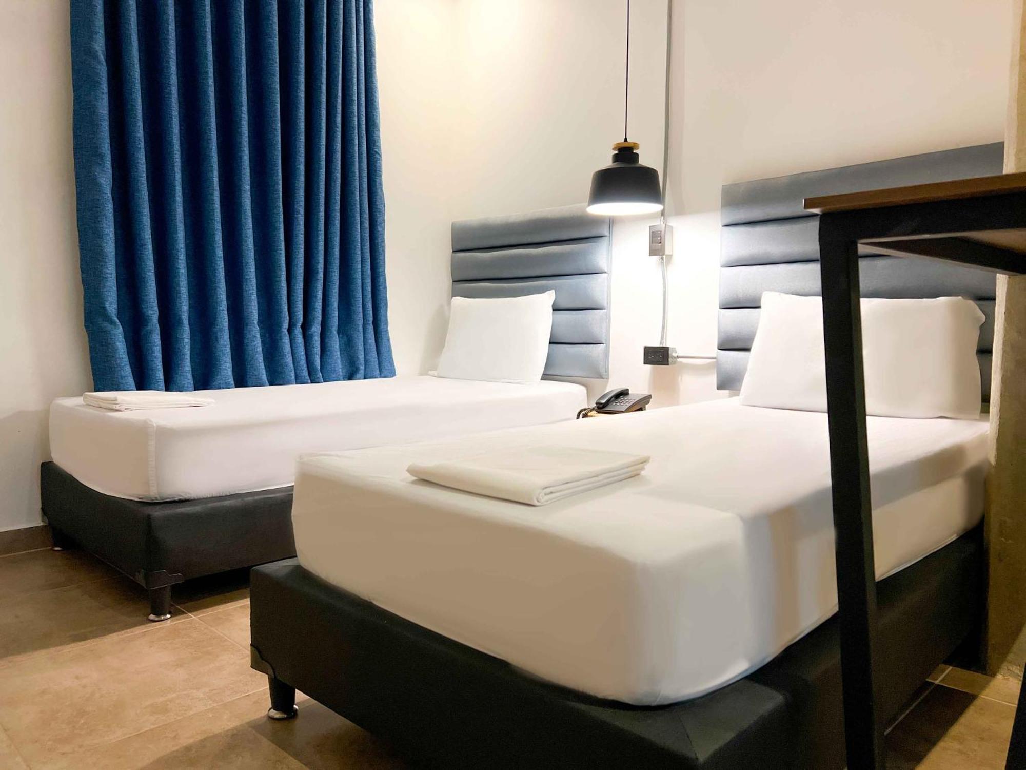 Apartahotel Medellín Zewnętrze zdjęcie