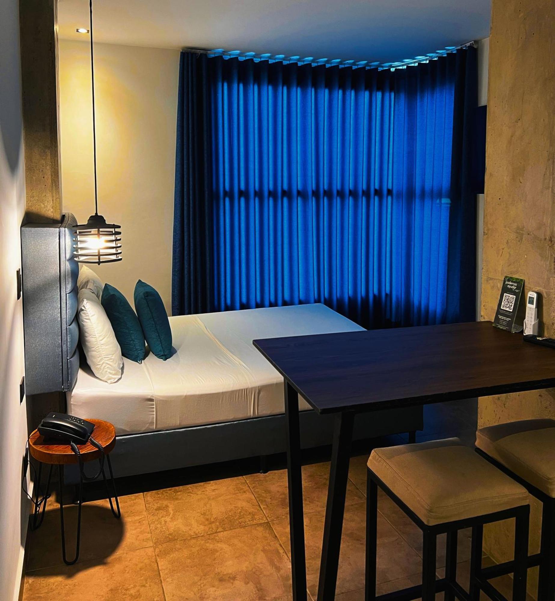 Apartahotel Medellín Zewnętrze zdjęcie