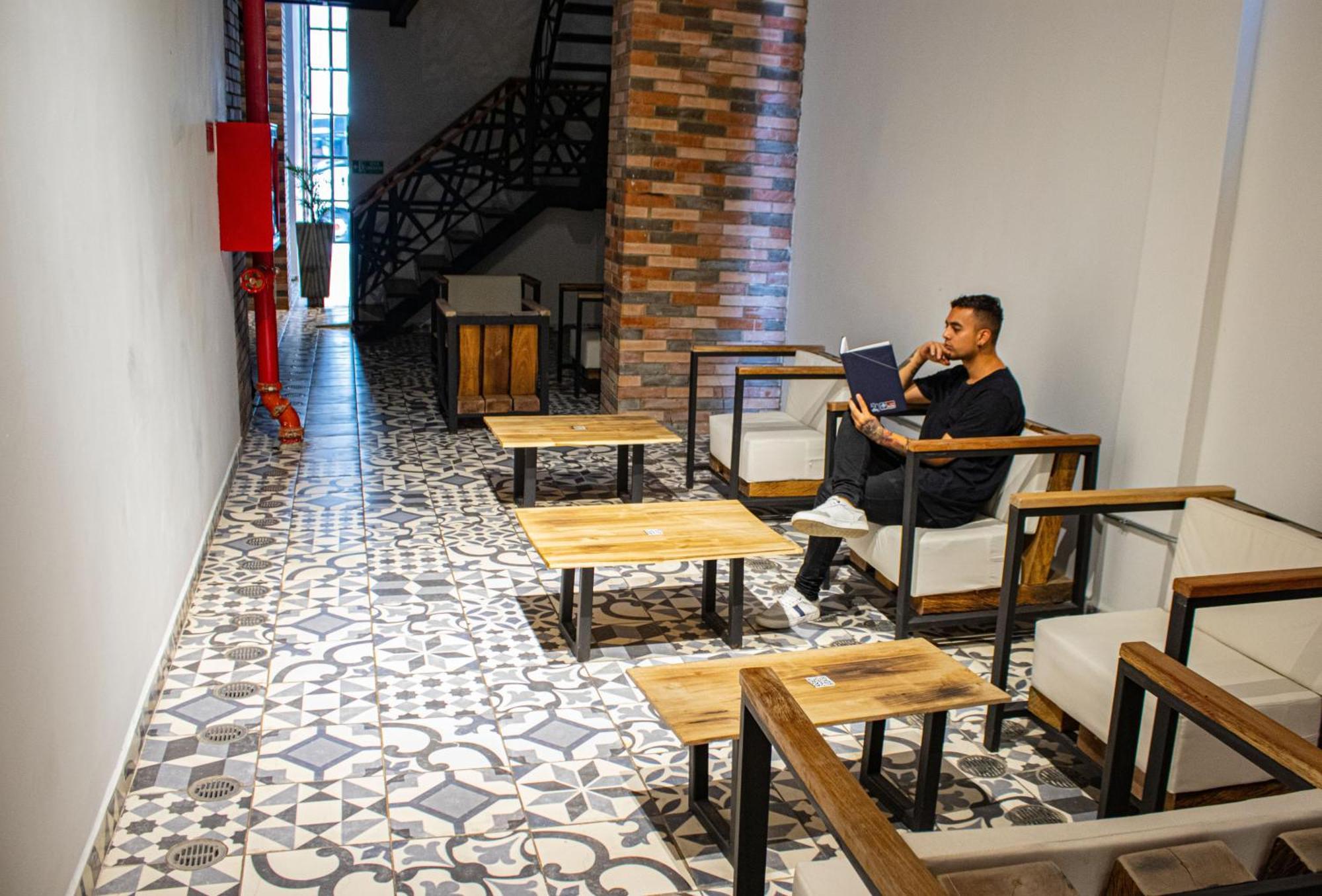 Apartahotel Medellín Zewnętrze zdjęcie
